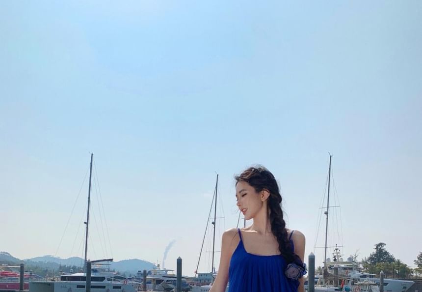 Strap A-Line Maxi Dress Ruffle Scoop Trim Neck Spaghetti Plain