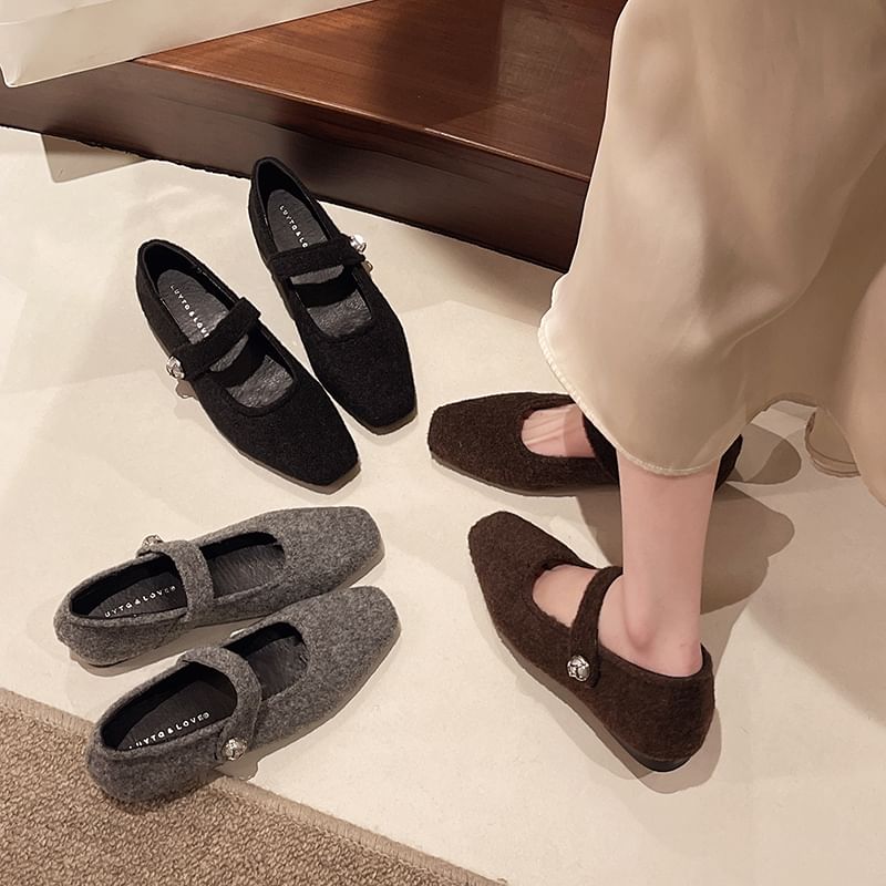 Hidden Wedge Jane Mary Toe Pumps Square