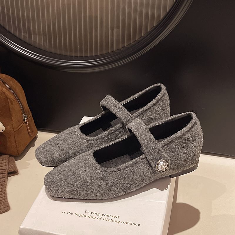 Hidden Wedge Jane Mary Toe Pumps Square