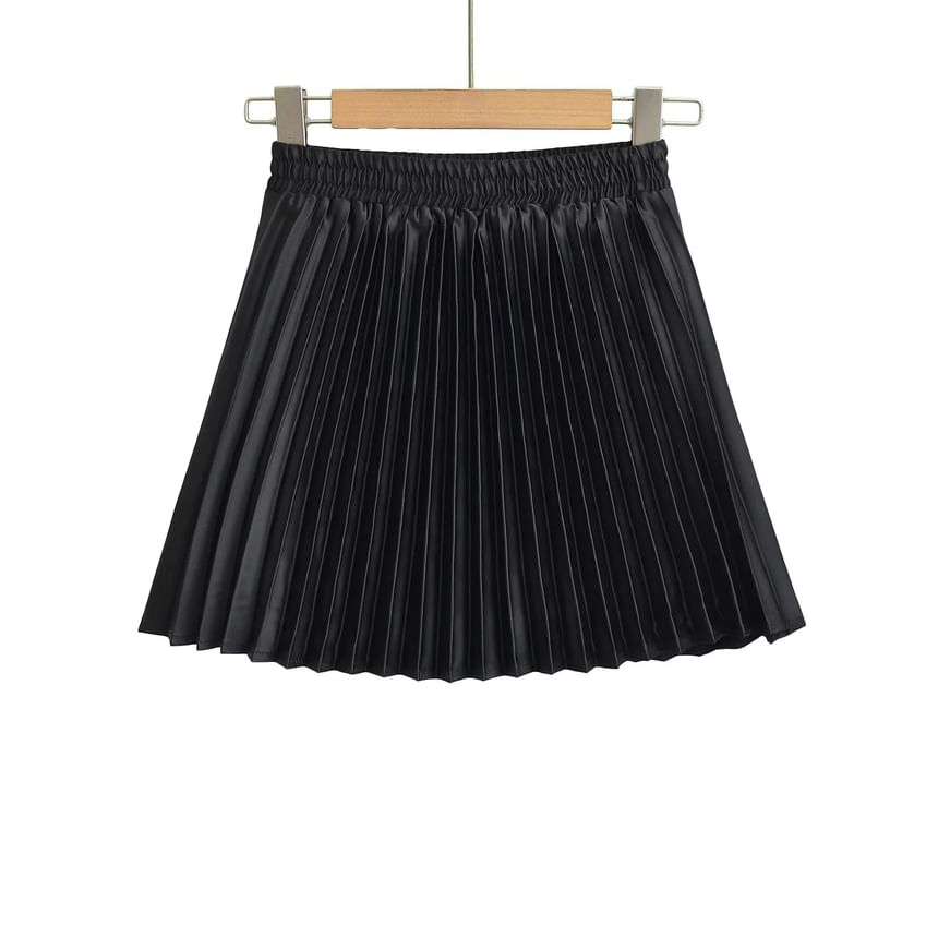 Pleated Mini Flared Skirt with Accented Waist and Accordion Folds