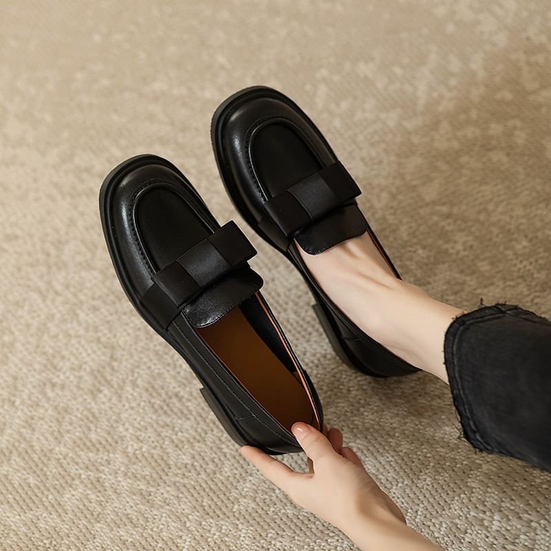 Accent Plain Leather Bow Faux Loafers