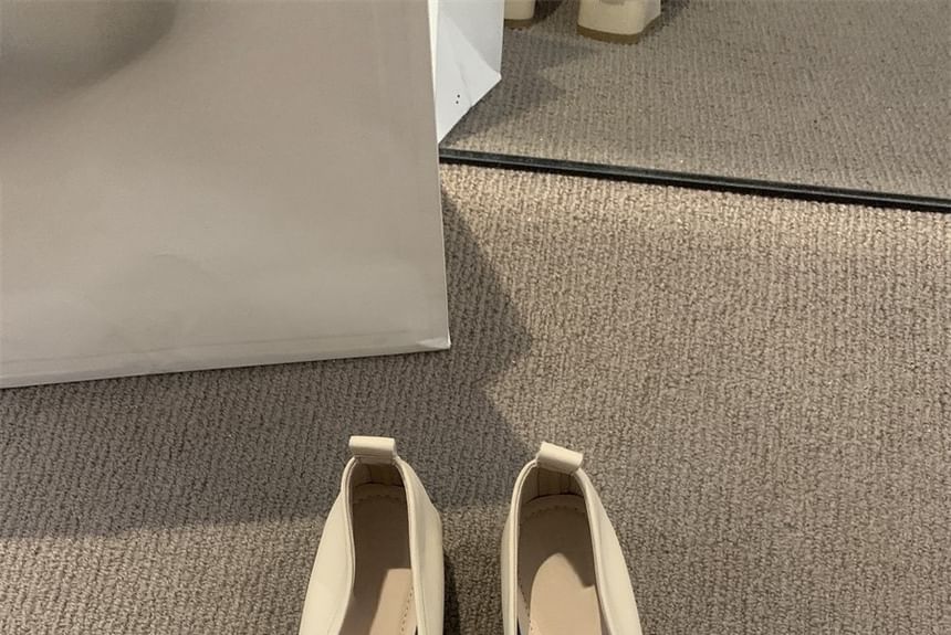 Pointed Faux Leather Plain Pumps Chunky Heel Twisted Toe