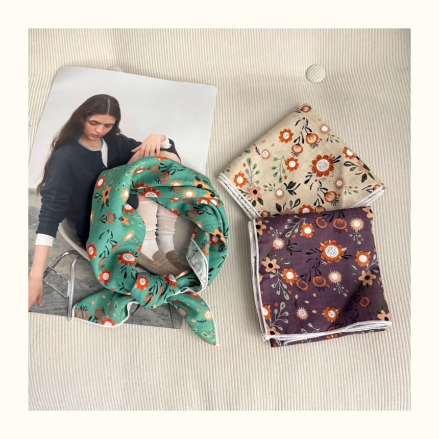 Print Scarf Floral Square
