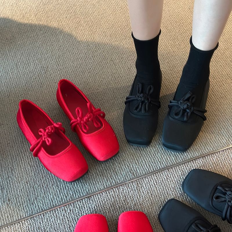 Flats Mary Plain Toe Buttoned Frog Jane Square