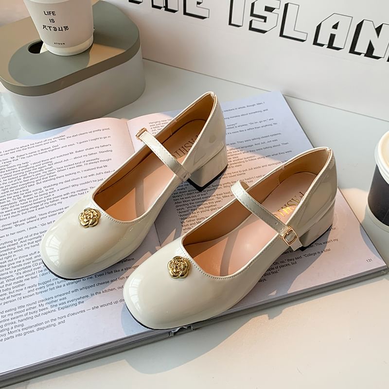 Accent Mary Chunky Jane Flower Heel Leather Pumps Patent