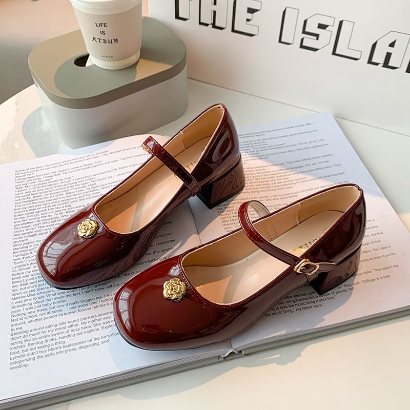 Accent Mary Chunky Jane Flower Heel Leather Pumps Patent