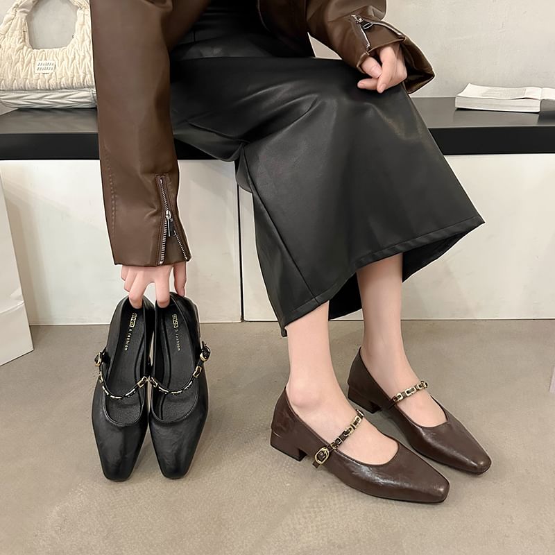 Mary Jane Buckled Faux Leather Heel Chunky Pumps