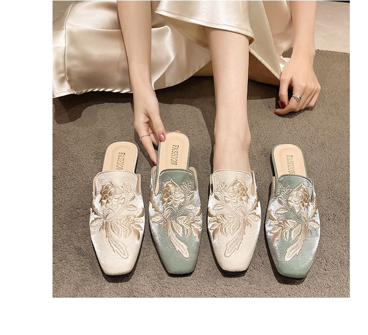 Embroidered Toe Floral Square Flat Mules