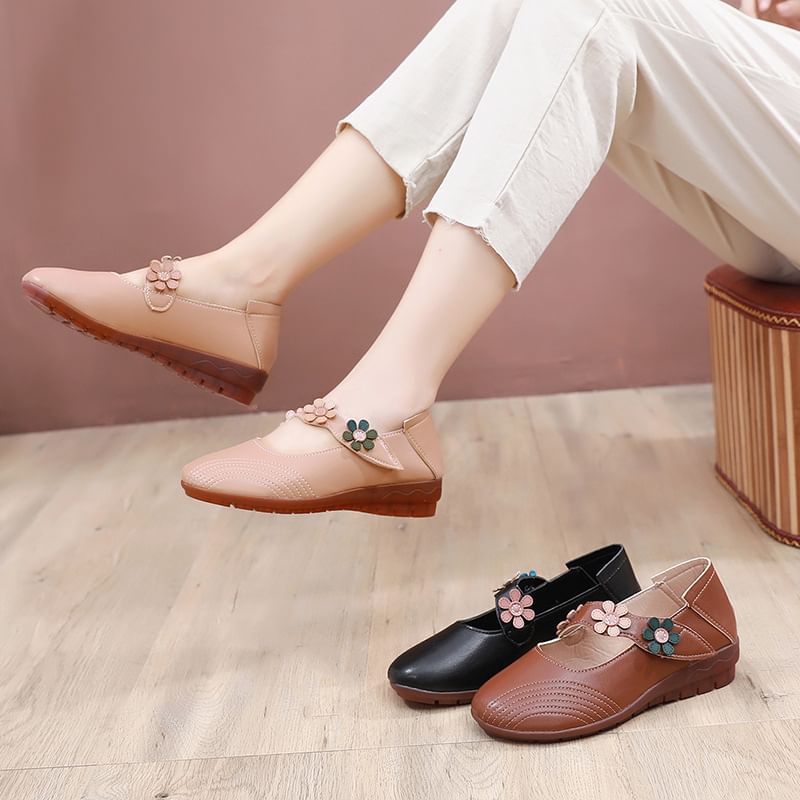 Detail Jane Flower Leather Shoes Faux Mary