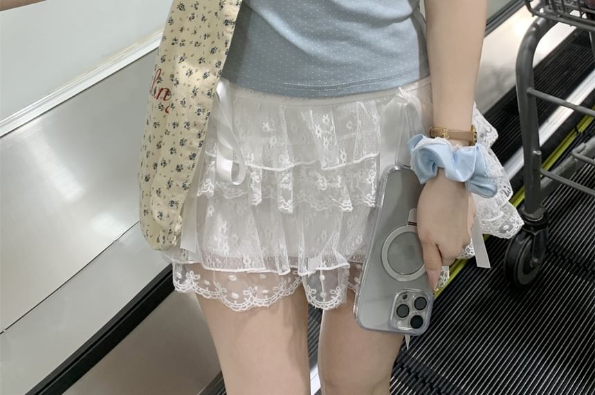 Bear Trim Lace Short-Sleeve Tee Slim Fit Print Crop Neck Scoop