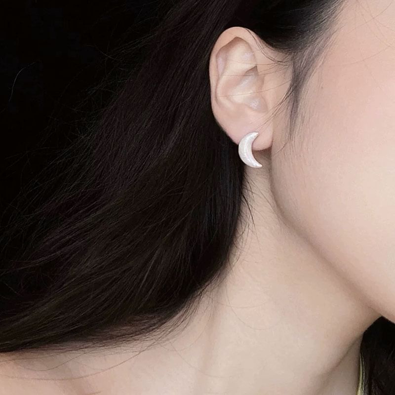 Earring Clip-On Stud / Moon Ear