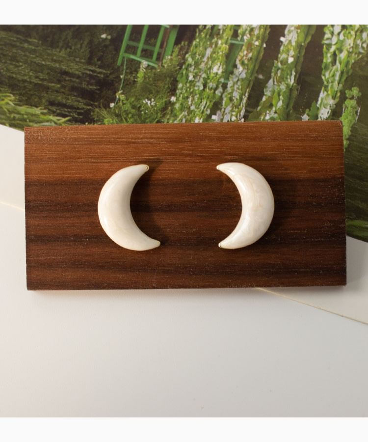 Earring Clip-On Stud / Moon Ear