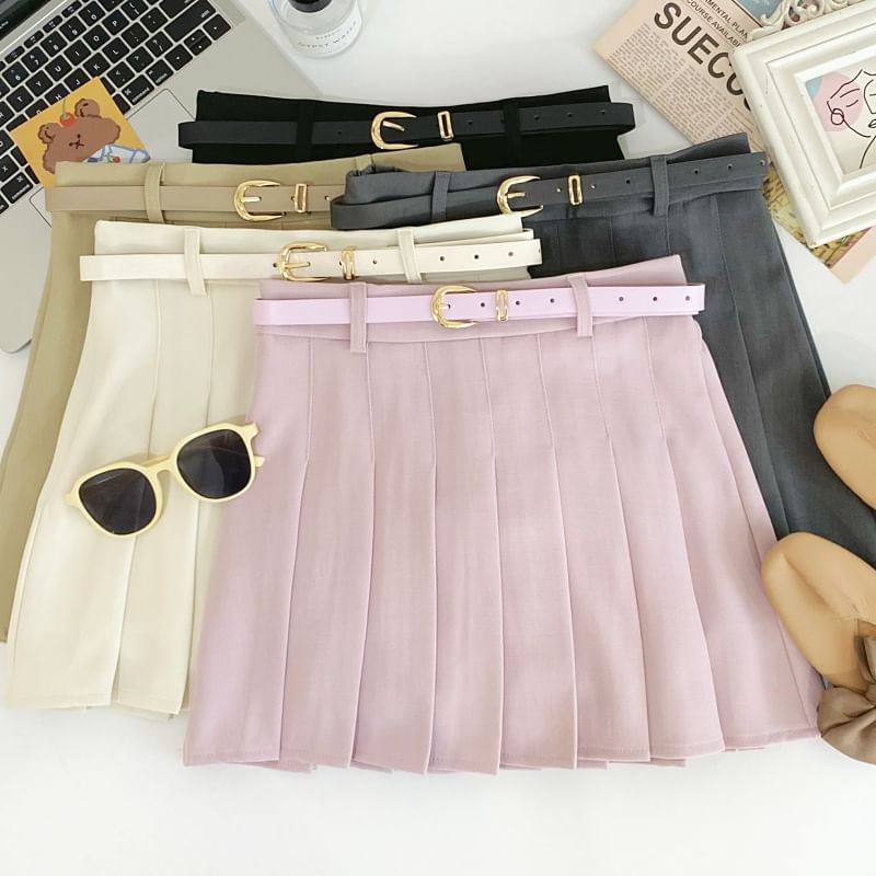Pleated Mini Flared Skirt with Belt and High Waist