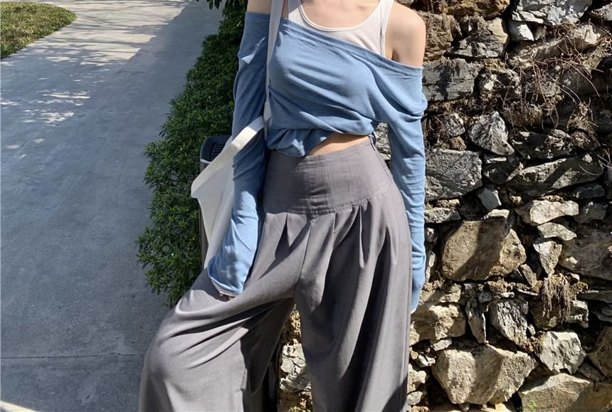 Tone T-Shirt Cold-Shoulder Two-Piece Long-Sleeve Two Mock