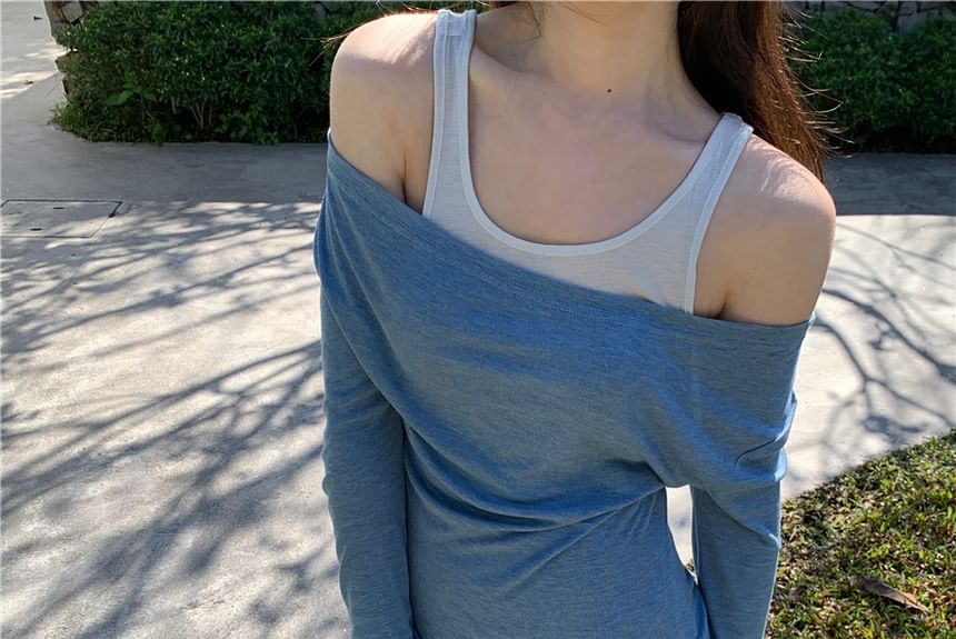 Tone T-Shirt Cold-Shoulder Two-Piece Long-Sleeve Two Mock