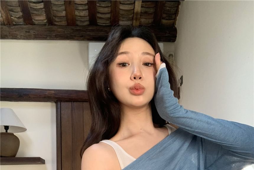 Tone T-Shirt Cold-Shoulder Two-Piece Long-Sleeve Two Mock