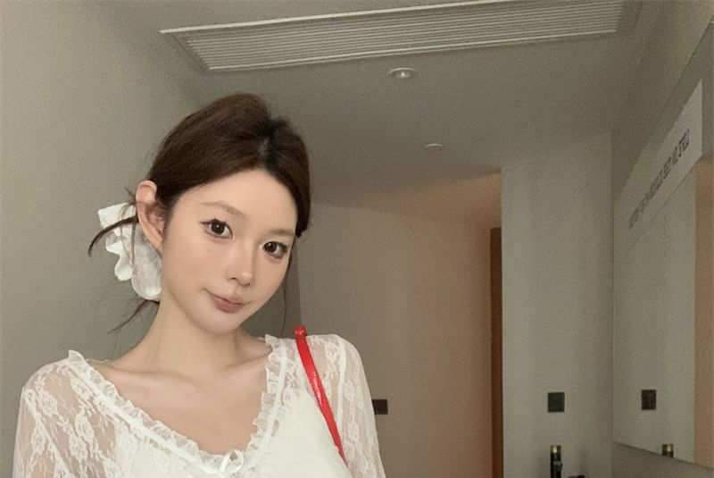 Floral Crop Long Lace V-Neck See-Through Top Sleeve