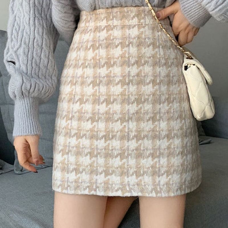 Houndstooth Mini Pencil Skirt with High Waist