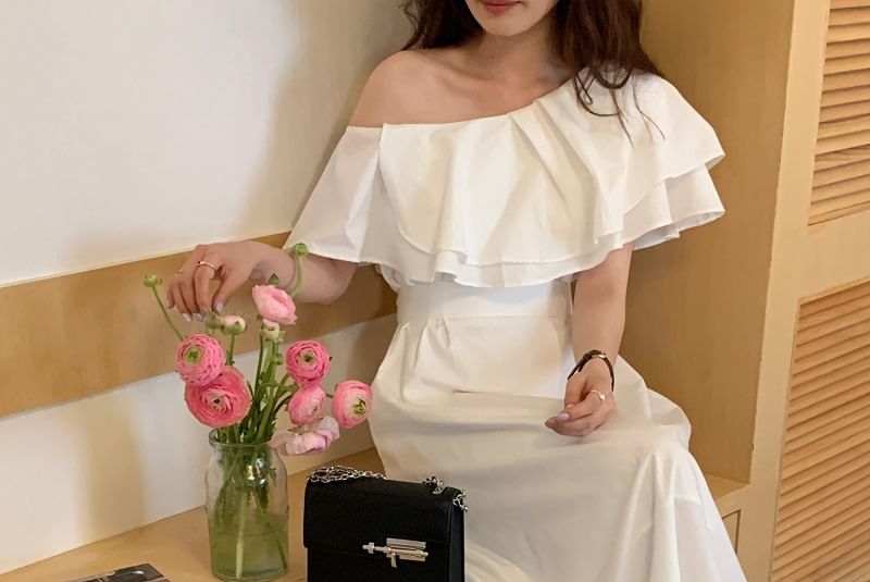 Ruffle Off Shoulder Short Sleeve A-Line Maxi Dress