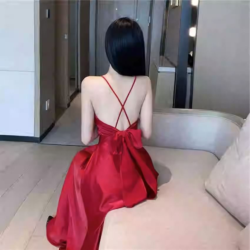 Backless Spaghetti Strap V-Neck A-Line Maxi Dress