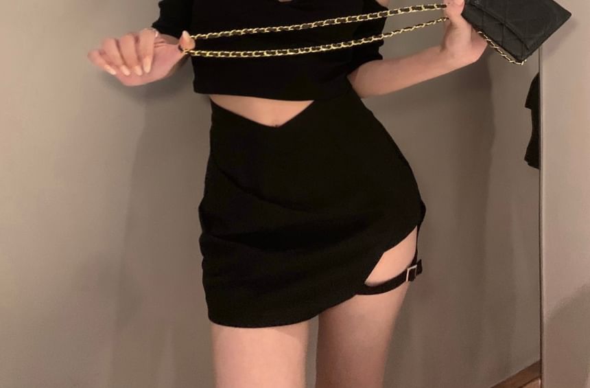 Shoulder Plain Fit Short-Sleeve Slim Crop Halter Top Neck Off