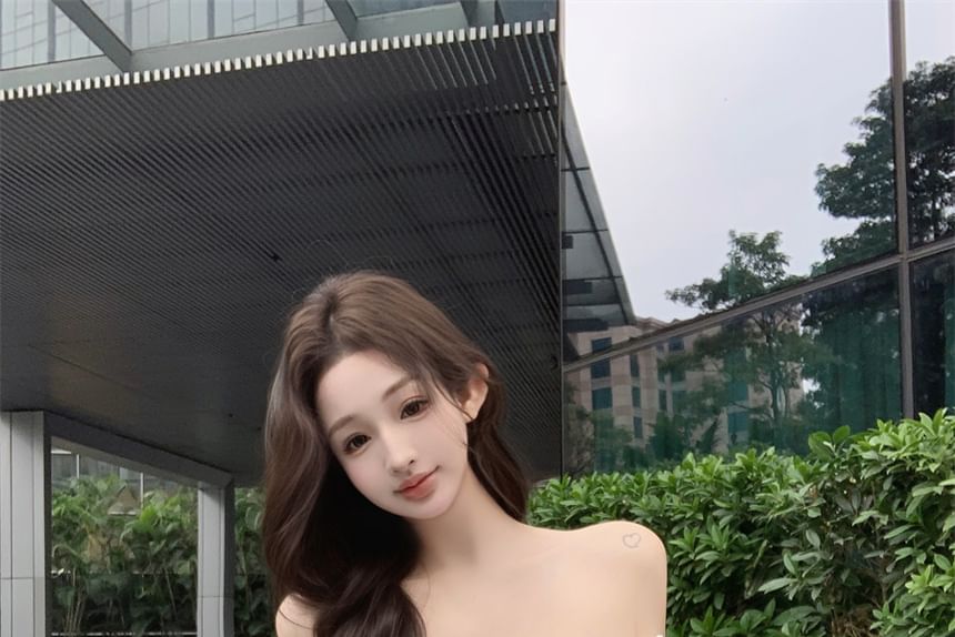 Plain Bow Accent Hem Ruffle Off-Shoulder T-Shirt Crop