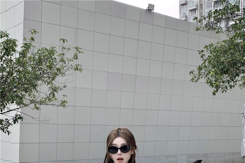 Fit Slim Crop V-Neck Short-Sleeve Tee Plain