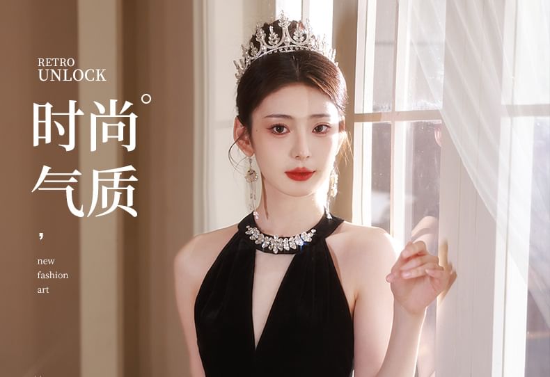 Rhinestone Dress Neck Cutout Mermaid Halter Accent Evening