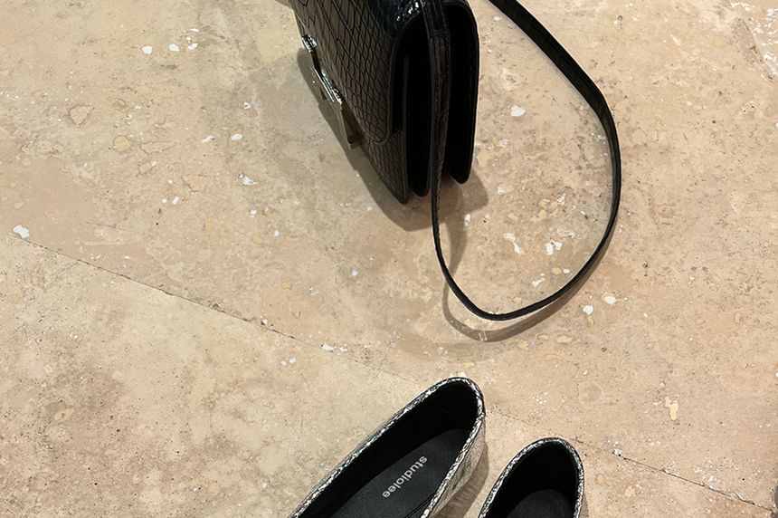 Metallic Genuine Flats Toe Split Leather