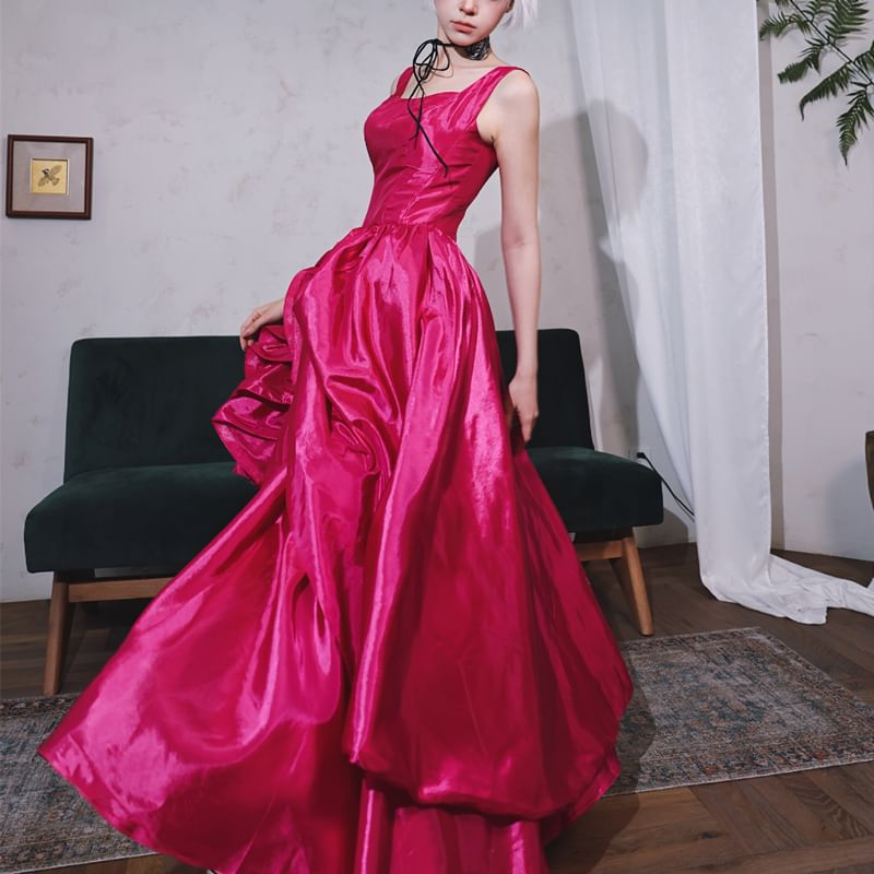 Sleeveless Square Neck Ruched Satin A-Line Evening Gown