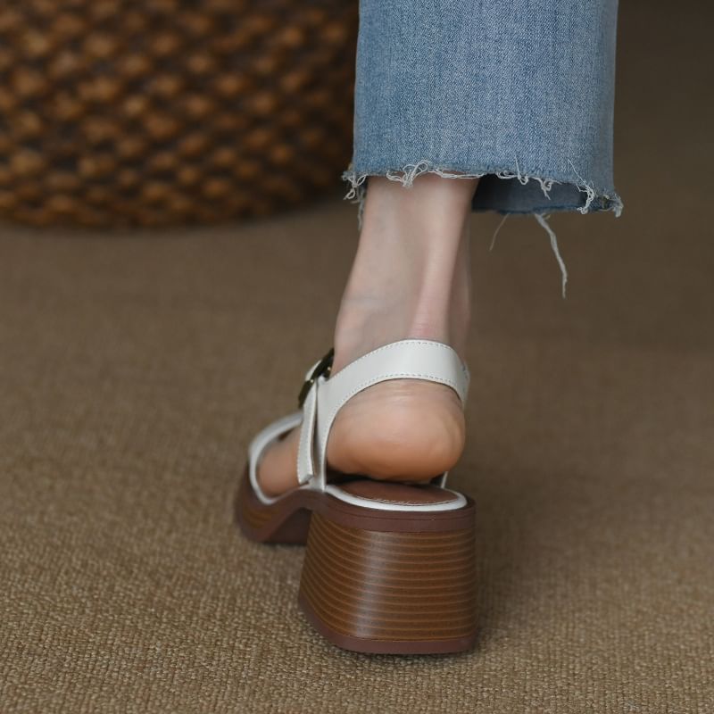 Heel Block Buckled Sandals Strap