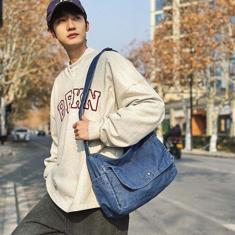 Bag Washed Denim Crossbody