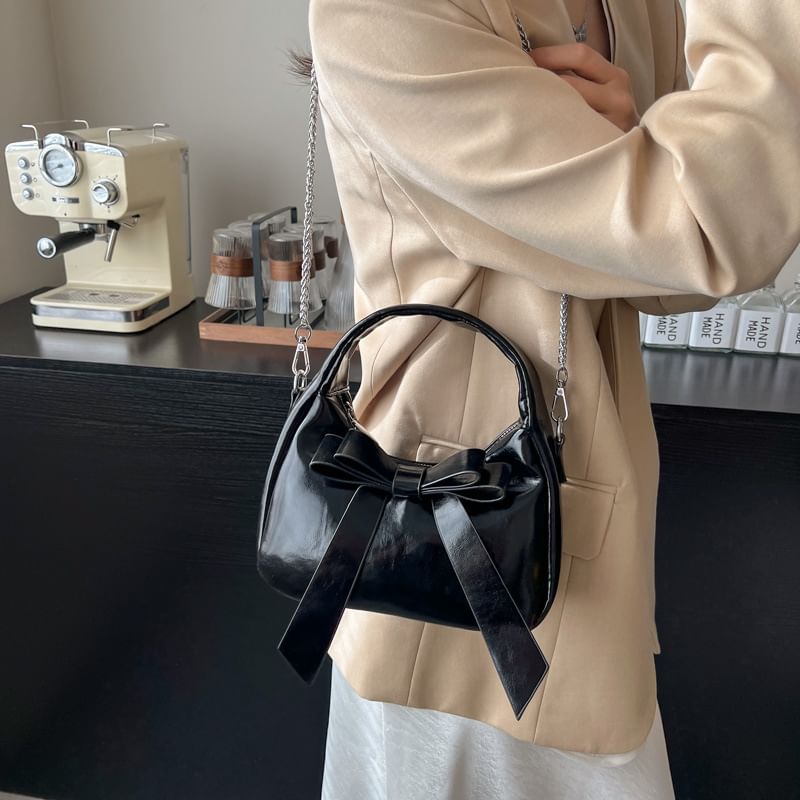 Faux Accent Crossbody Bag Bow Chain Leather Strap Plain
