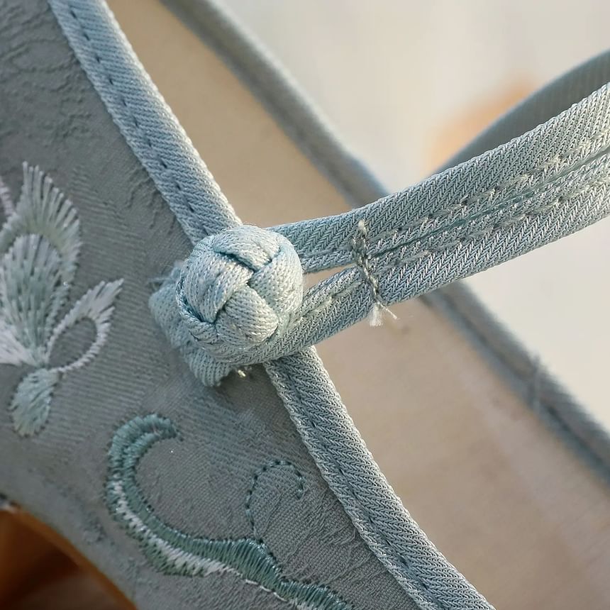 Heel Shoes Block Embroidered