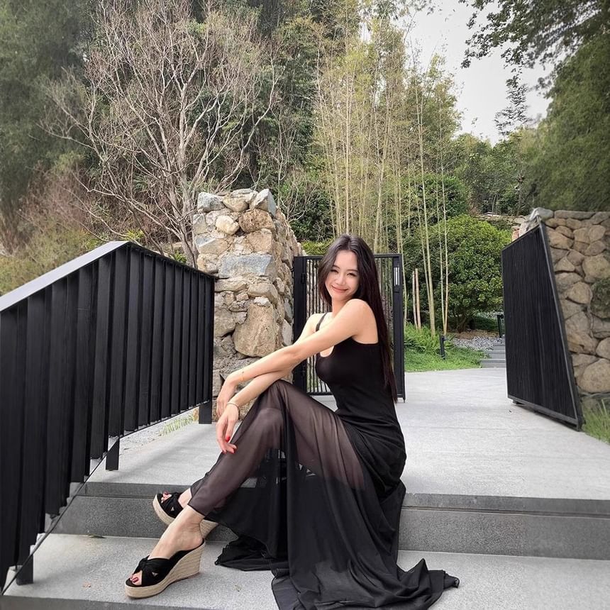 Scoop Neck Plain Maxi Sundress with Spaghetti Straps