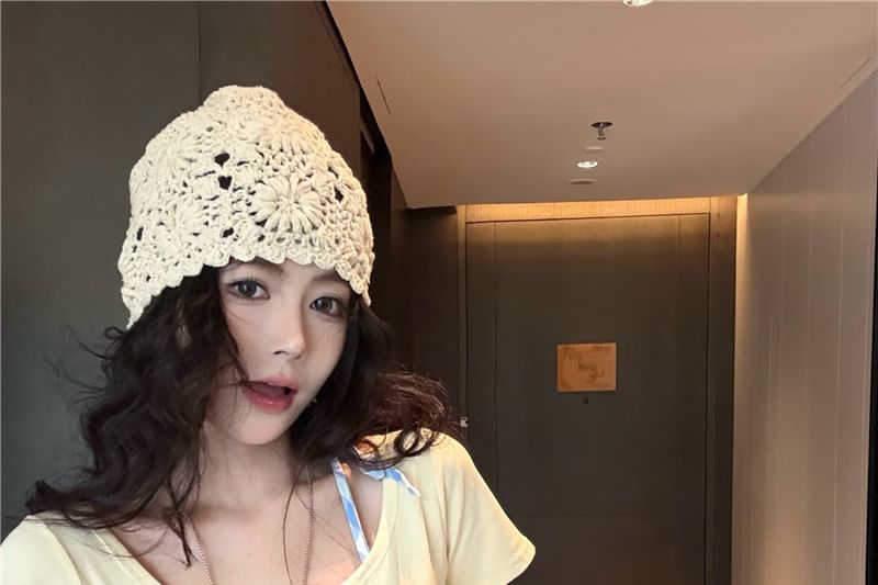 Neck Ruffle Panel Scoop Trim Short-Sleeve Slim T-Shirt Fit Two-Piece Plaid Mock