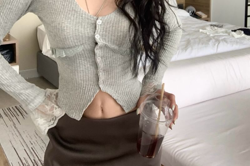 Slim Long-Sleeve Scoop Fit Top Button Neck Crop Trim Lace