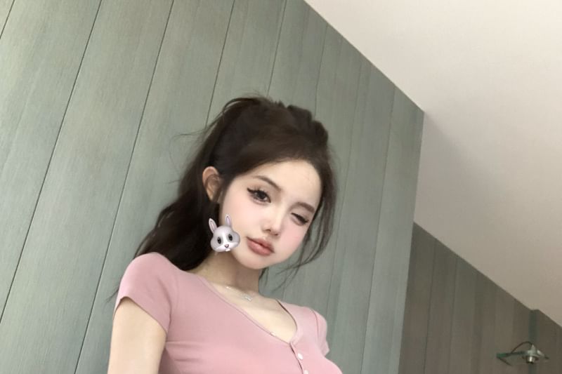 Short-Sleeve V-Neck Plain Slim Fit Crop T-Shirt