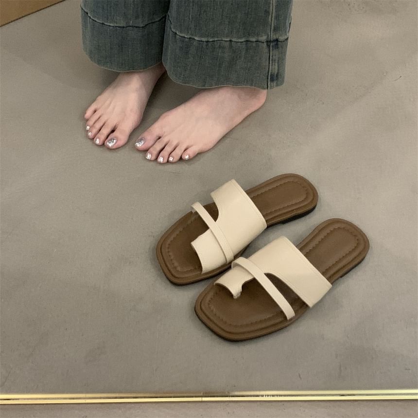 Flat Toe Slide Loop Sandals