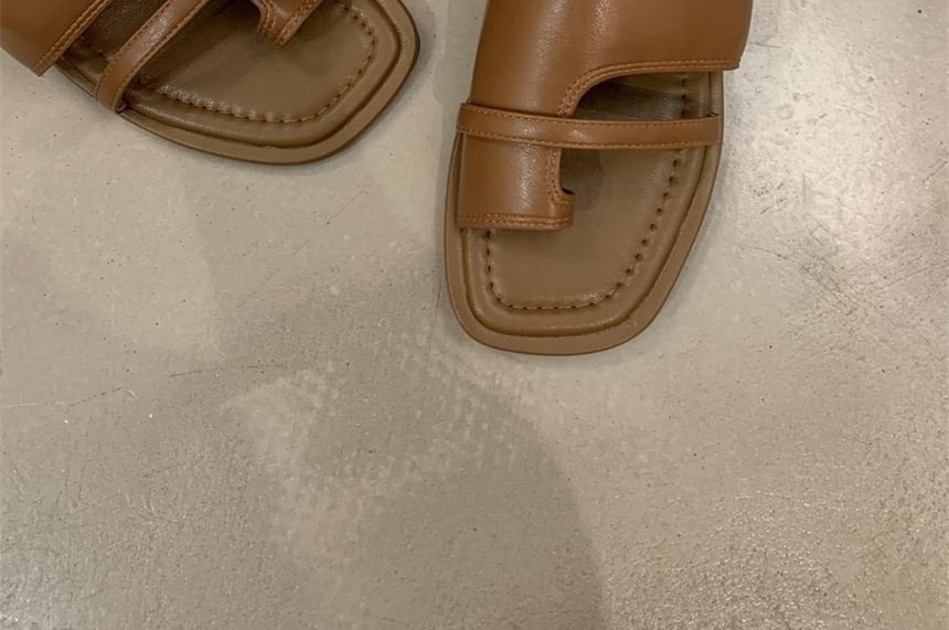 Toe Loop Flat Slide Sandals