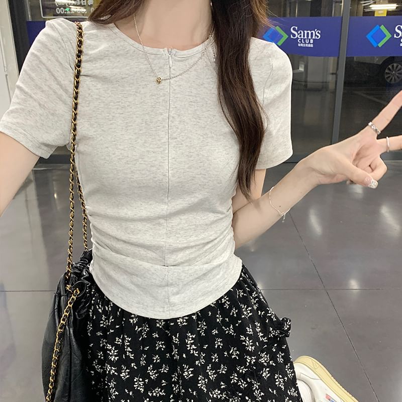 Round T-Shirt Slim Half-Zip Fit Ruched Neck Short-Sleeve