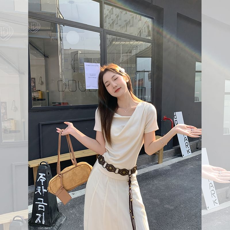 Plain Fit Neck Cowl Short-Sleeve T-Shirt Slim Ruched