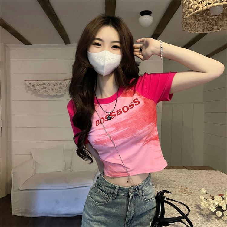 Slim Lettering Fit Round Neck T-Shirt Crop Short-Sleeve Raglan