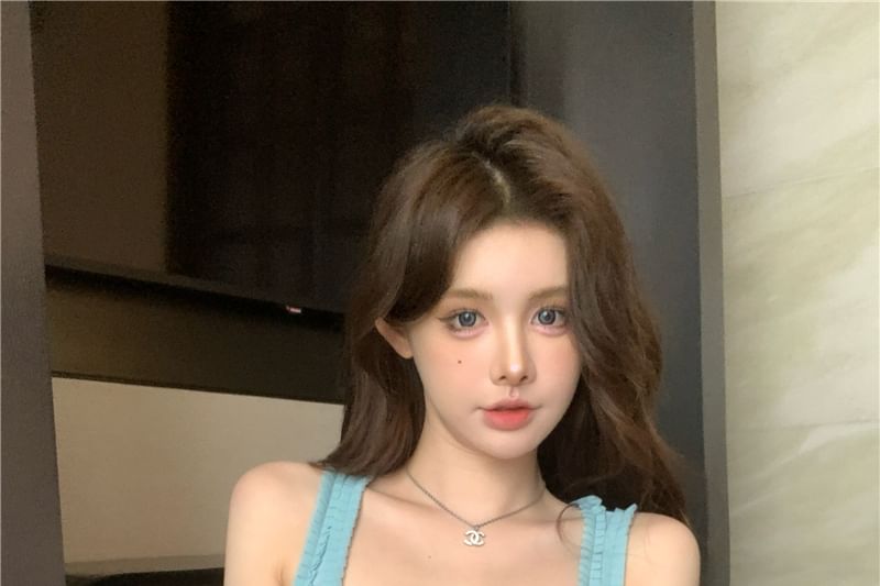 Square Trim Fit Top Rhinestone Slim Frill Tank Neck