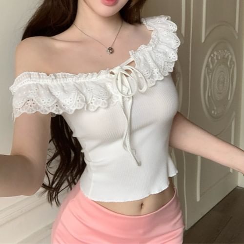 Lace Off-Shoulder Plain Cropped Short-Sleeve Trim T-Shirt
