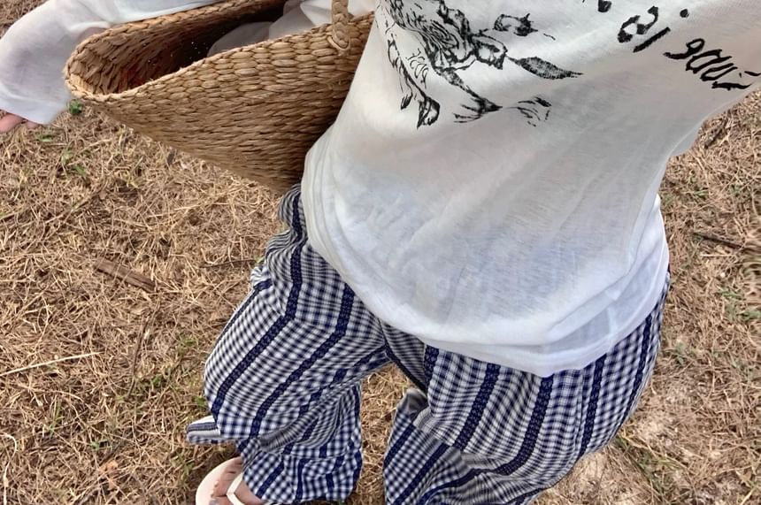 T-Shirt One-Shoulder Lettering Long-Sleeve