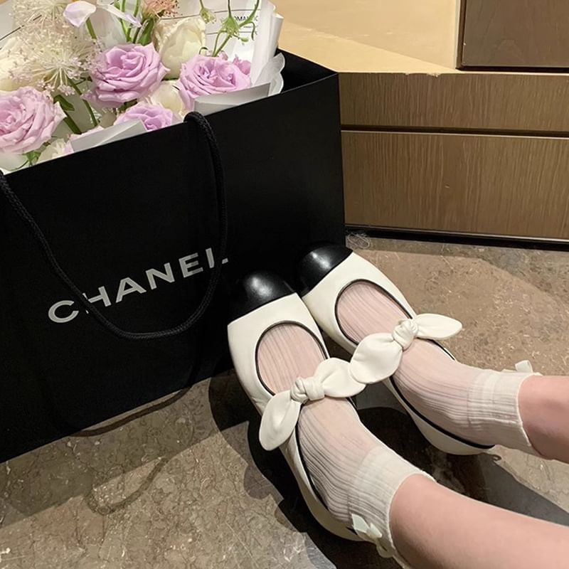 Faux Flats Ballet Tone Leather Two Bow