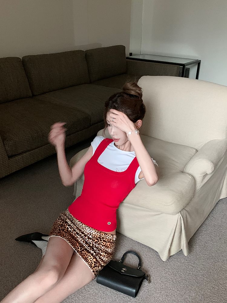 Square Tank Plain Dog Leopard Top Low Mini Pencil Print Cap Round Knit Skirt Tee Rise / Sleeve Neck