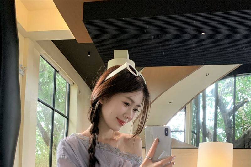 Lace One Panel Shoulder Plain Sleeve Blouse Trim Long