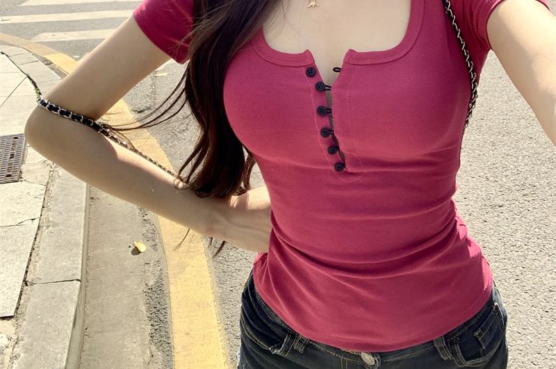 Short Plain Sleeve Tee Henley